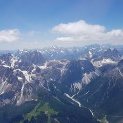 Flugwegposition um 11:00:06: Aufgenommen in der Nähe von 39030 Sexten, Südtirol, Italien in 3249 Meter